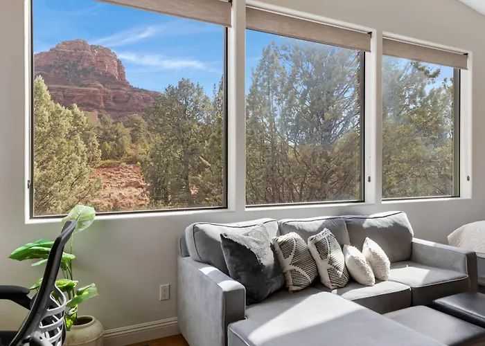Mammoth Rock Retreat Villa-sleeps 4 *